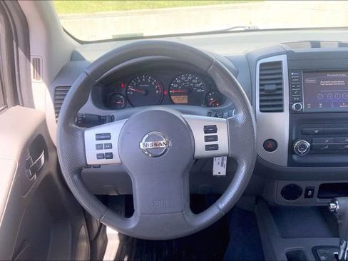 Used 2019 Nissan Frontier S RWD image 5