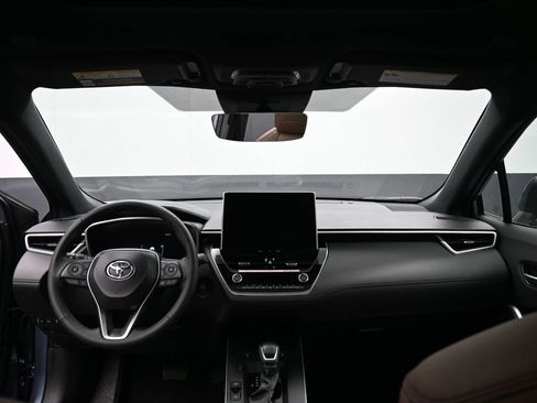 Certified 2026 Toyota Corolla Cross XLE w/ Convenience Package FWD image 29