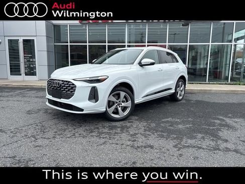 New 2026 Audi Q5 Premium Plus image 1