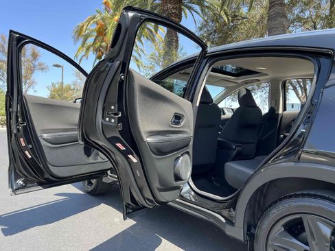 Used 2019 Honda HR-V EX image 57