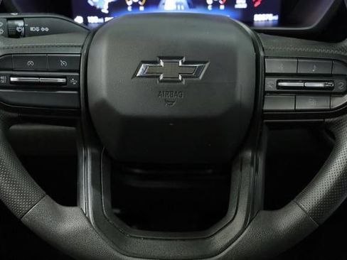 Used 2025 Chevrolet Colorado Trail Boss AWD/4WD image 14