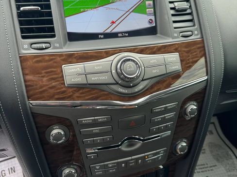 Used 2019 Nissan Armada SL AWD/4WD image 18