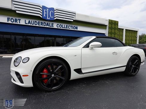 Used 2022 Bentley Continental GT V8 image 5