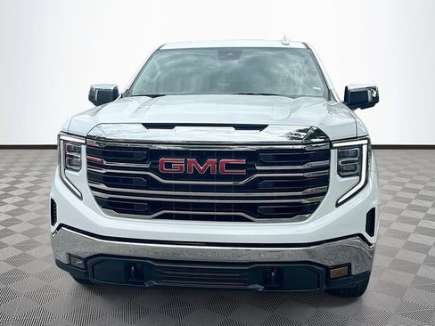 Used 2025 GMC Sierra 1500 SLT AWD/4WD image 2