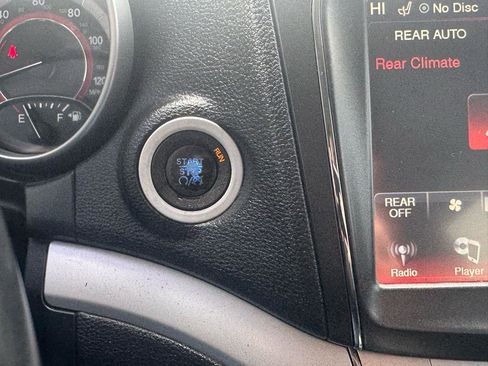 Used 2012 Dodge Journey R/T w/ Flexible Seating Group image 20