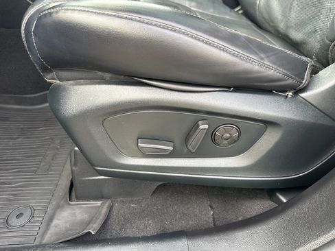 Used 2021 Ford Explorer Platinum w/ Equipment Group 601A image 23