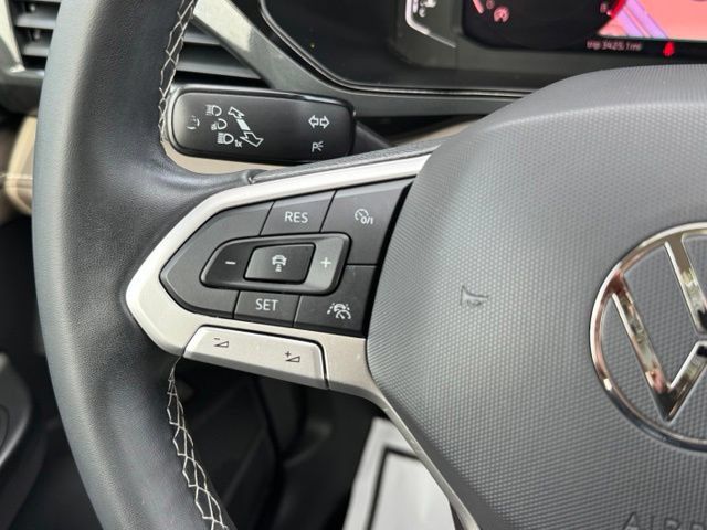 Certified 2022 Volkswagen Taos SEL w/ Panoramic Sunroof Package AWD/4WD image 41