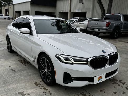 Used 2022 BMW 540i w/ Executive Package image 4