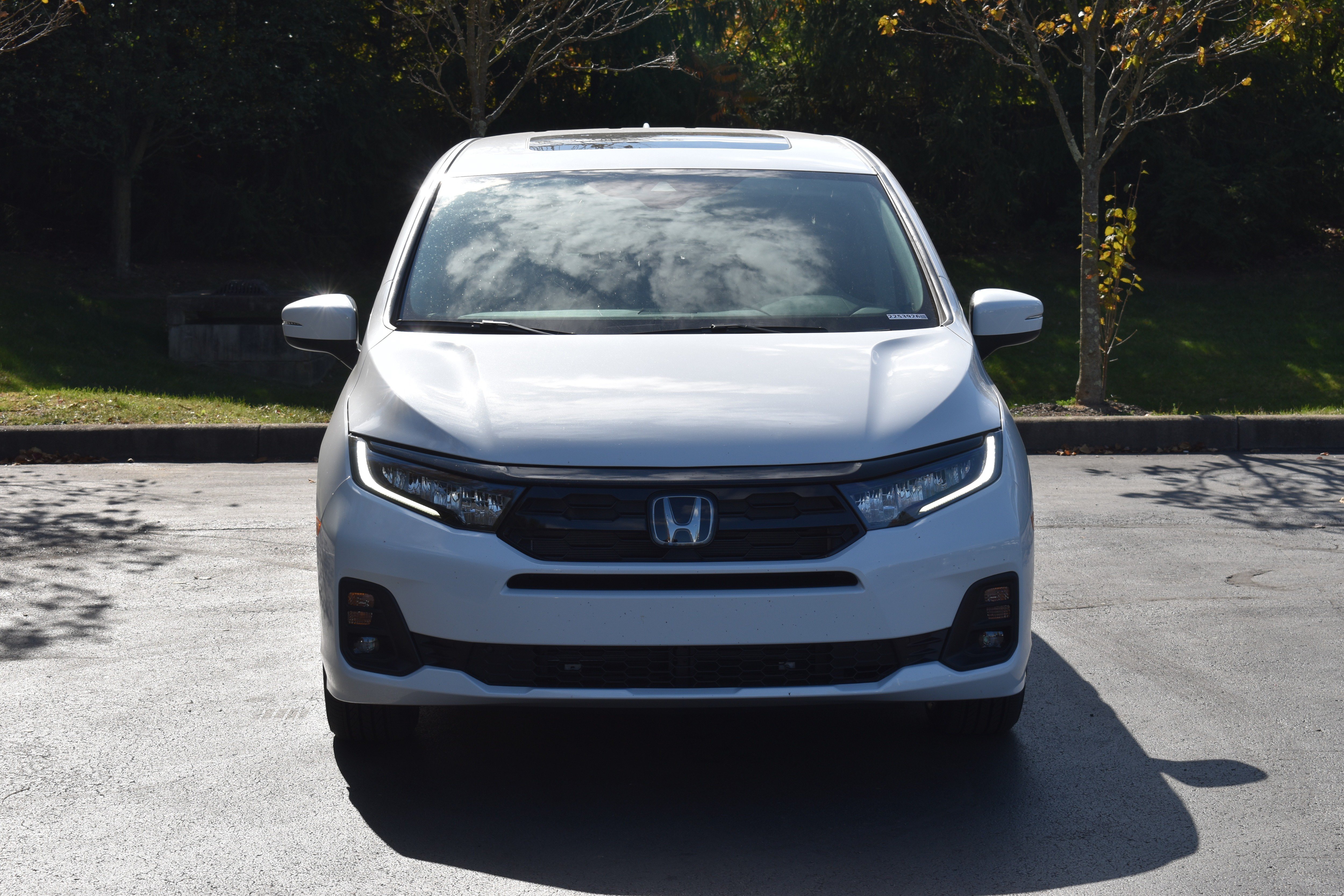 New 2027 Honda Odyssey Touring image 2