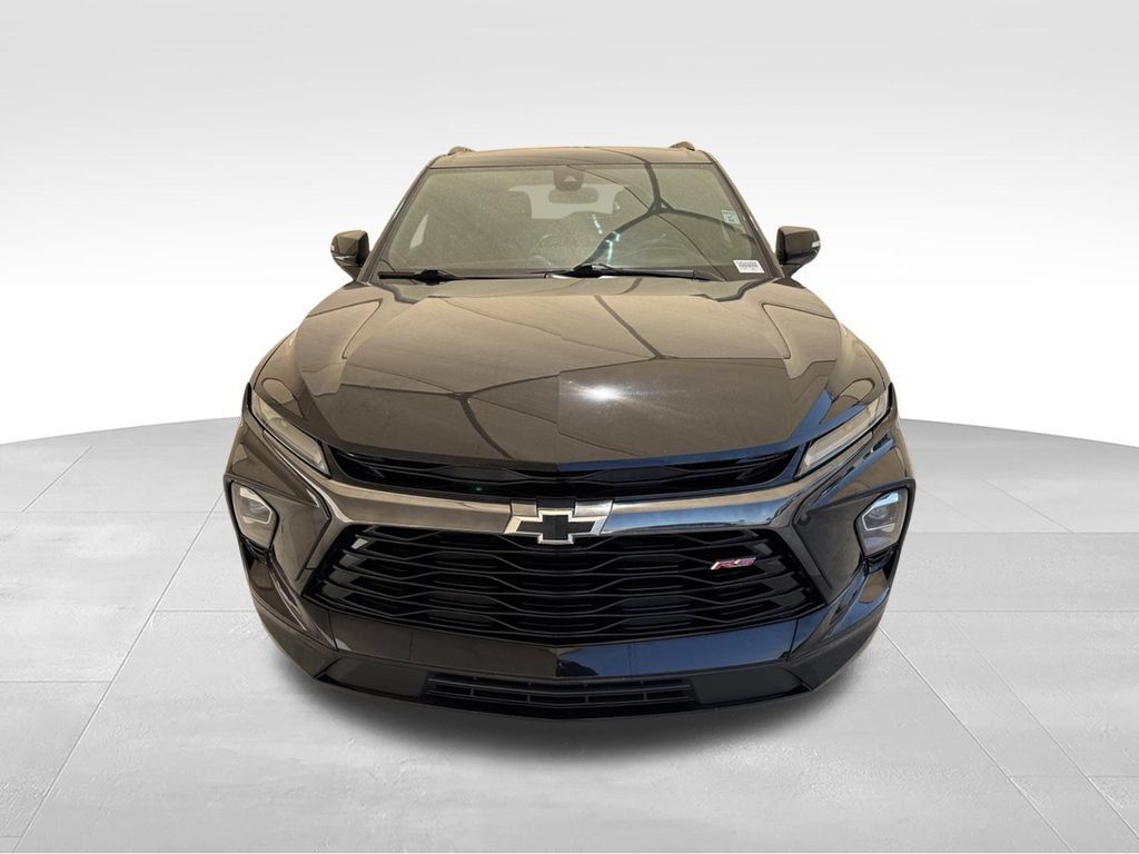 Used 2023 Chevrolet Blazer RS w/ Enhanced Convenience Package FWD image 4