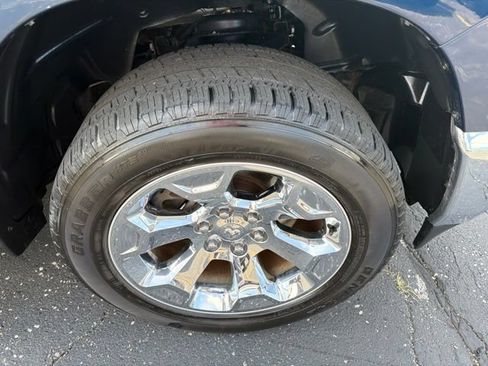 Used 2019 RAM 1500 Big Horn AWD/4WD image 7