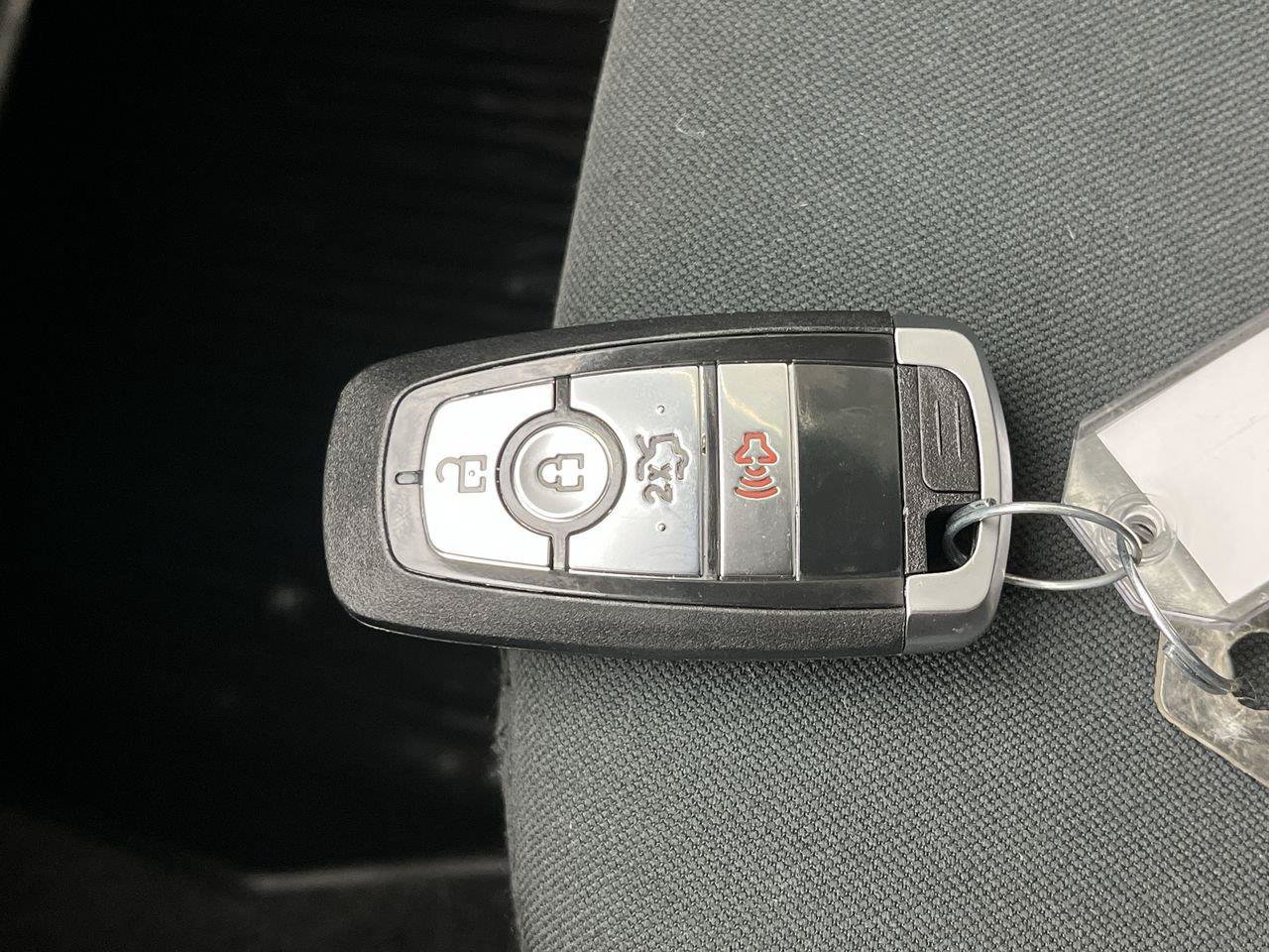 Used 2020 Ford Fusion SE FWD image 24