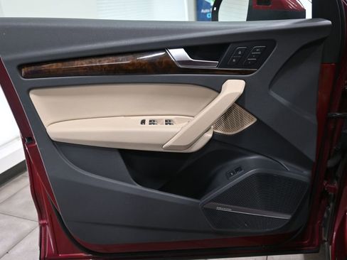 Used 2018 Audi Q5 2.0T Premium Plus w/ Premium Plus Package image 7