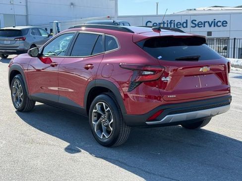 New 2026 Chevrolet Trax LT w/ Driver Confidence Package image 11