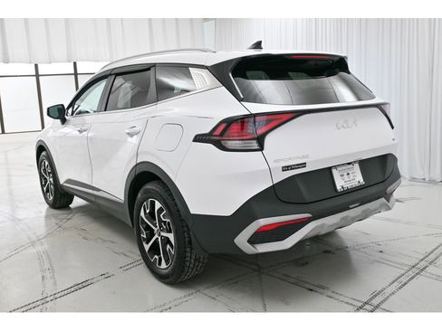 Used 2023 Kia Sportage EX image 5