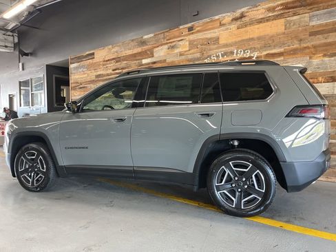 New 2026 Jeep Cherokee Laredo AWD/4WD image 21