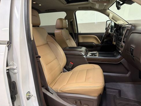 Used 2019 GMC Sierra 3500 Denali w/ Duramax Plus Package AWD/4WD image 38