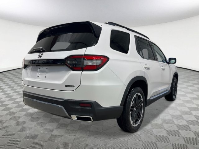 New 2026 Honda Pilot Touring image 6