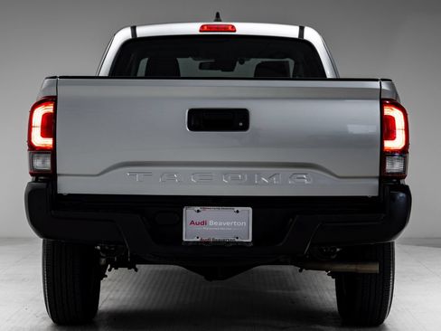 Used 2022 Toyota Tacoma SR RWD image 33