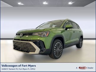 New 2026 Volkswagen Taos SE video 1