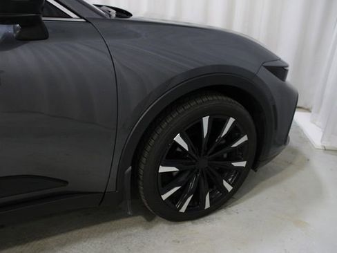 Used 2023 Toyota Crown Platinum AWD/4WD image 36