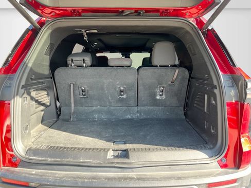 Used 2024 Chevrolet Traverse Z71 AWD/4WD image 27