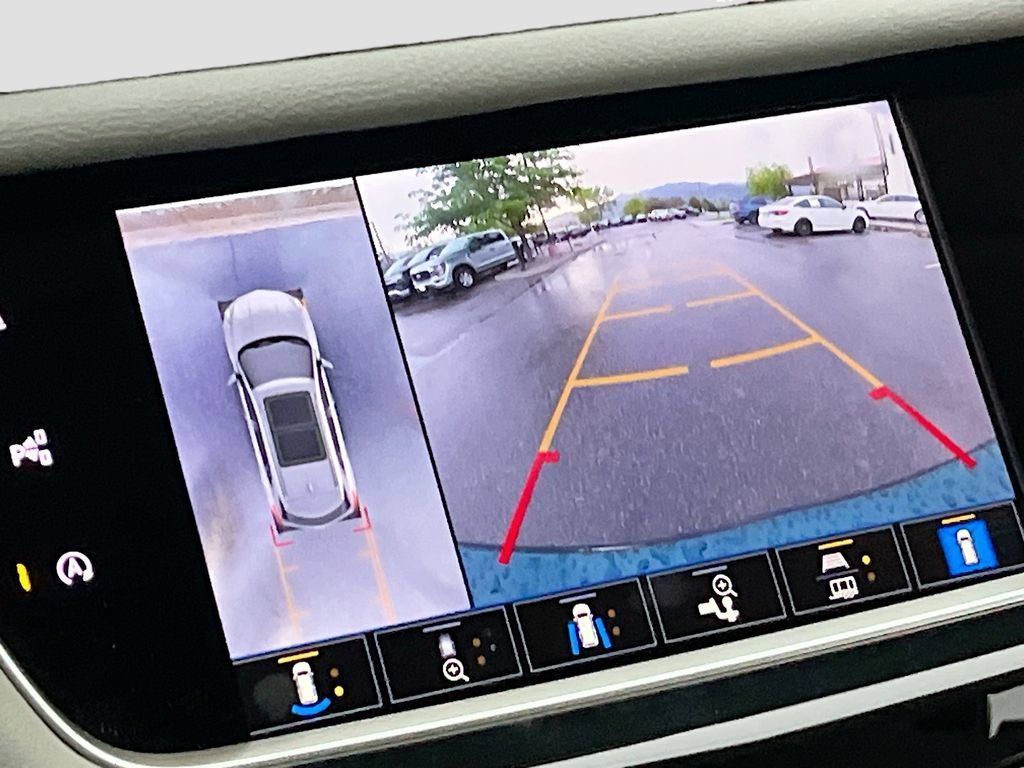 Used 2026 Cadillac XT5 Premium Luxury w/ Driver Assist Package AWD/4WD image 14