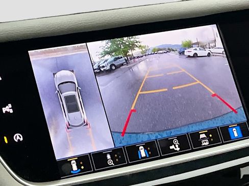 Used 2026 Cadillac XT5 Premium Luxury w/ Driver Assist Package AWD/4WD image 14