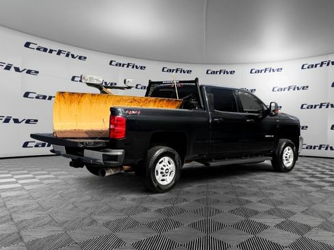 Used 2018 Chevrolet Silverado 2500 LT w/ LT Convenience Package AWD/4WD image 6