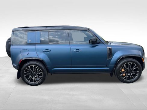 Used 2026 Land Rover Defender 110 OCTA AWD/4WD image 6