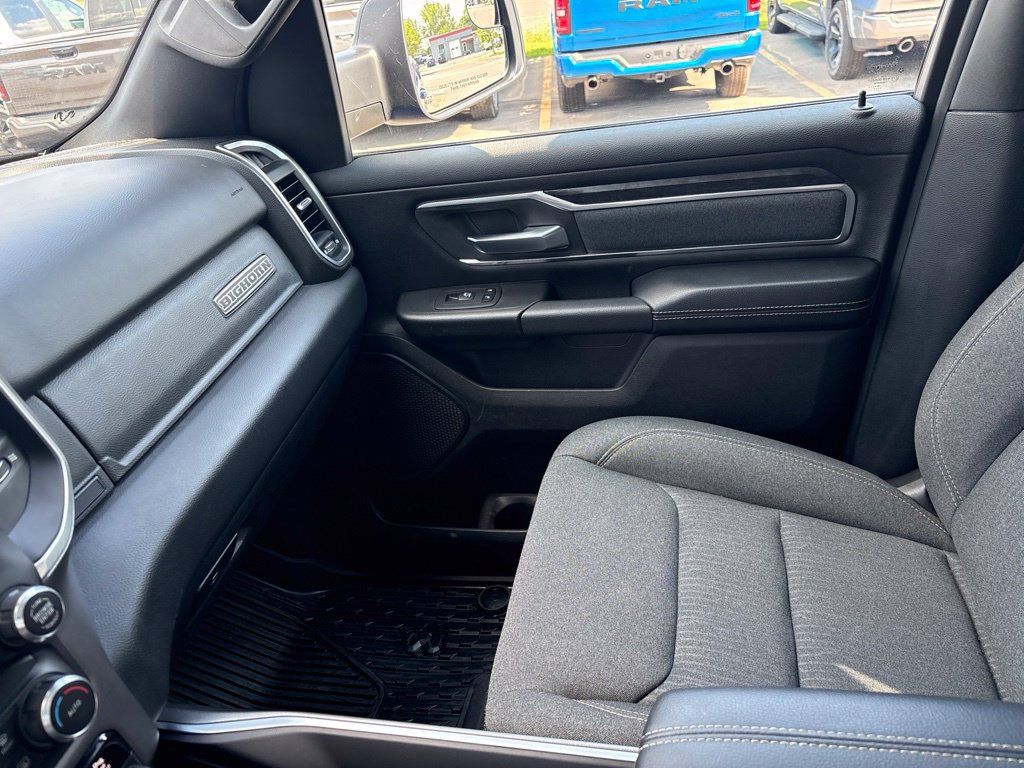 Used 2019 RAM 1500 Big Horn AWD/4WD image 28