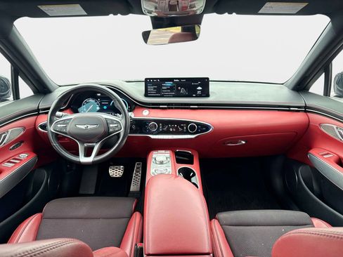 Used 2023 Genesis GV70 2.5T w/ Sport Prestige Package image 12