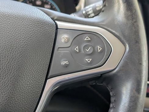 Used 2021 Chevrolet Traverse LT w/ LT Premium Package image 27