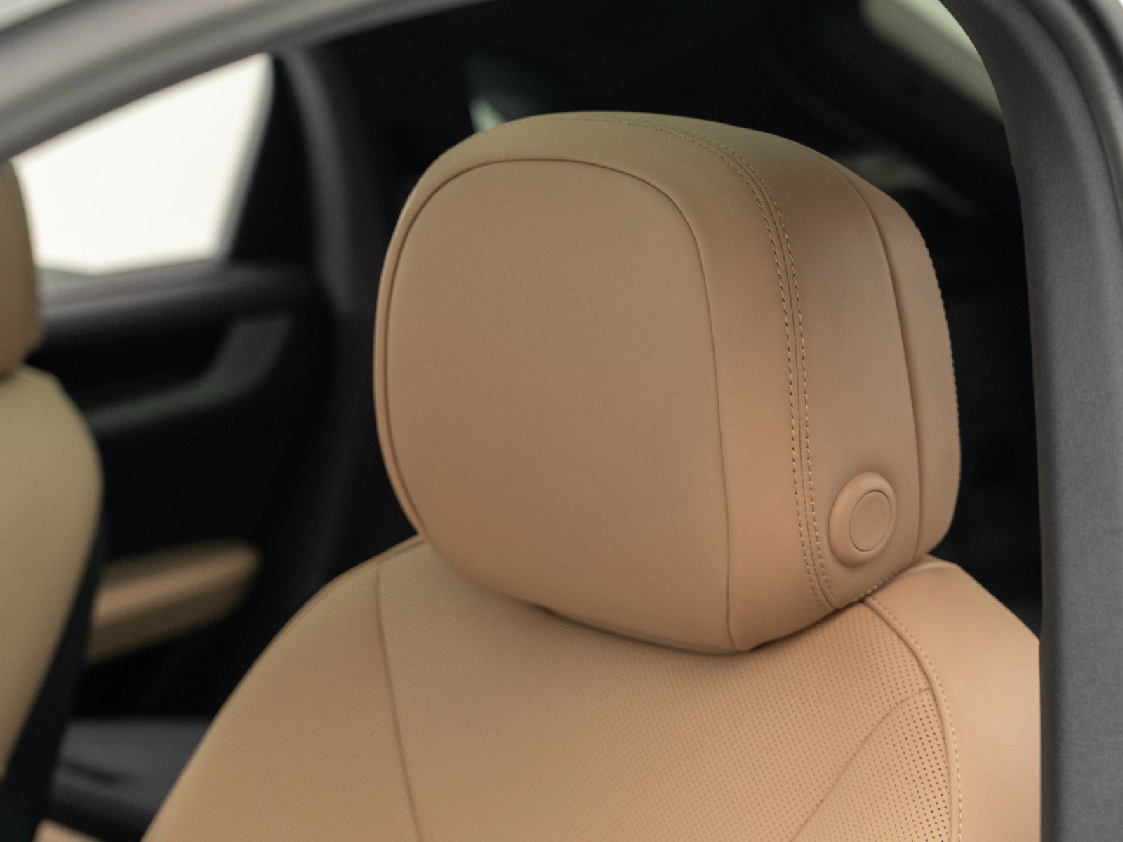 Certified 2026 Porsche Cayenne Coupe AWD/4WD image 18