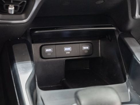 Certified 2023 Kia Sorento LX AWD/4WD image 18