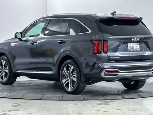 Used 2023 Kia Sorento EX AWD/4WD image 6