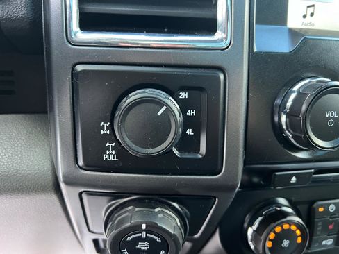 Used 2016 Ford F150 XLT w/ Equipment Group 302A Luxury image 13