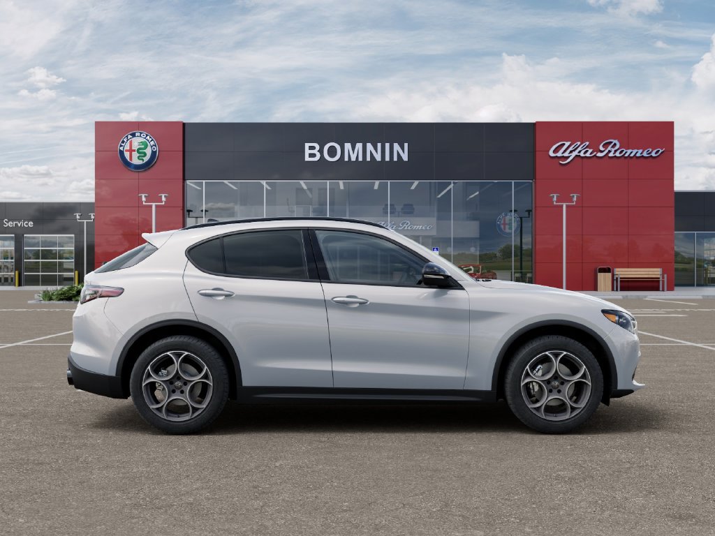 New 2026 Alfa Romeo Stelvio Sprint AWD/4WD image 21