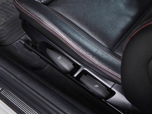 Used 2011 BMW 1 Series M RWD image 56