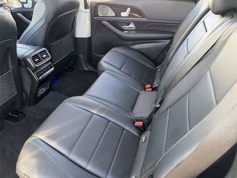 Used 2024 Mercedes-Benz GLS 450 4MATIC image 17