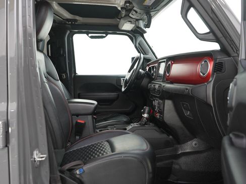 Used 2021 Jeep Gladiator Rubicon AWD/4WD image 11