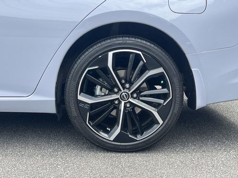 Certified 2025 Nissan Altima 2.5 SR w/ SR Premium Package AWD/4WD image 29