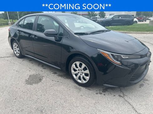 Certified 2025 Toyota Corolla LE FWD image 3