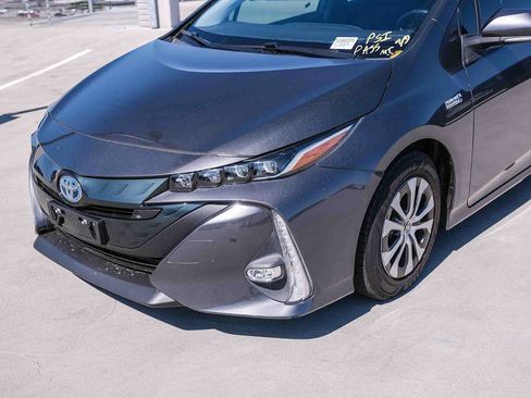 Used 2021 Toyota Prius Prime Limited w/ Carpet Mat Package (TMS) FWD image 11