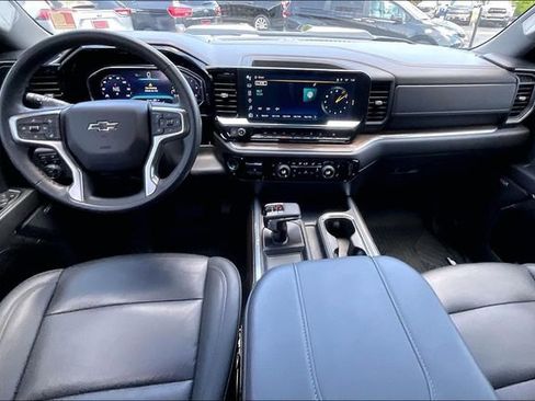 Used 2024 Chevrolet Silverado 1500 LT Trail Boss w/ LT Trail Boss Premium Package image 15