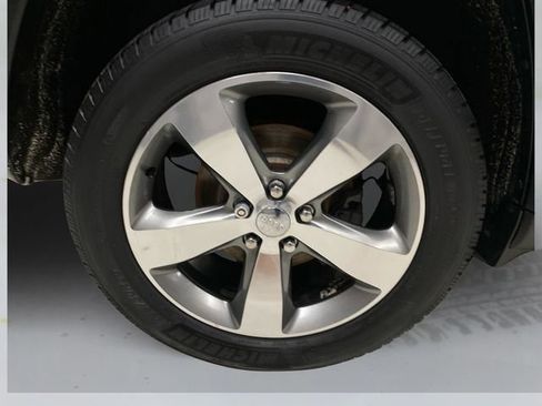 Used 2014 Jeep Grand Cherokee Limited w/ Trailer Tow Group IV image 16