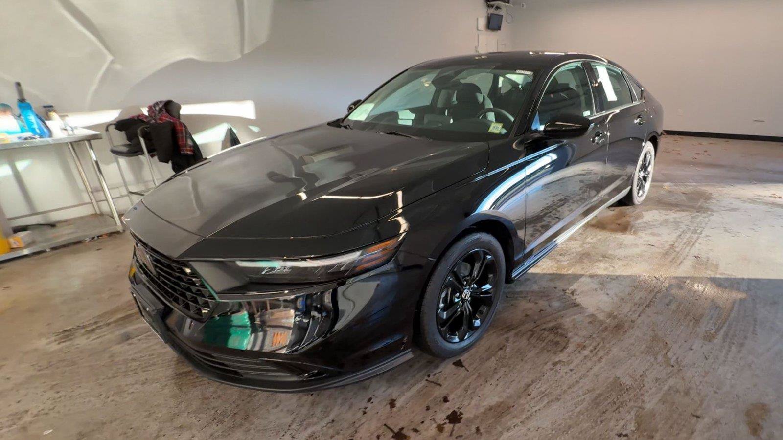 Used 2025 Honda Accord SE image 3