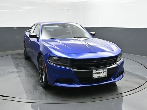 Used 2022 Dodge Charger SXT w/ Blacktop Package RWD image 17