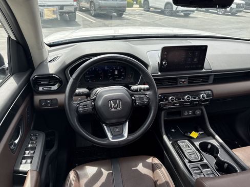 Used 2023 Honda Pilot Elite image 26