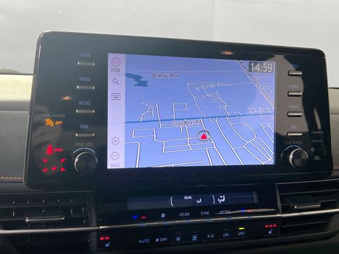 Used 2022 Toyota Sienna XSE w/ XSE Plus Package image 13